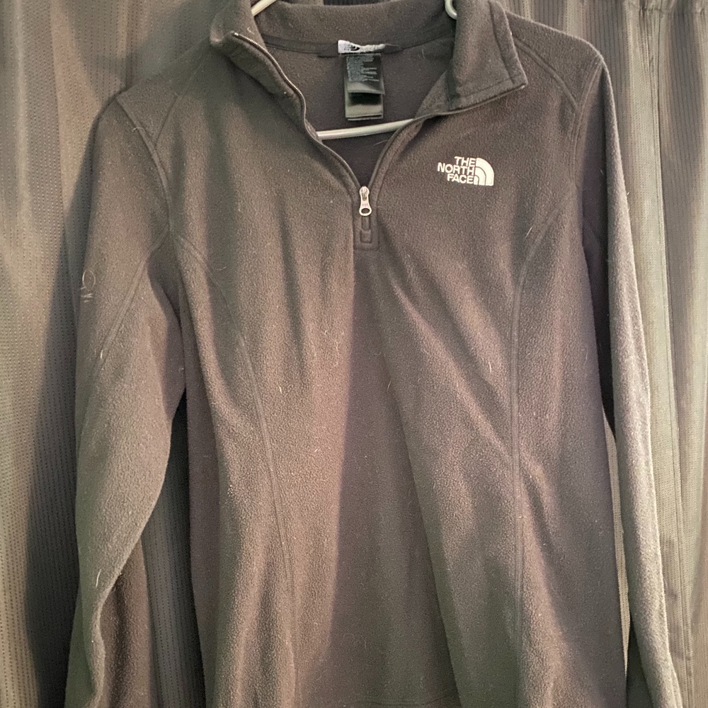 black north face quarter zip fleece